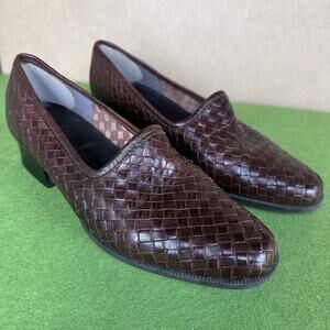 Nicole Miller Women 8 Tonka Woven Leather Low Shoe Brown